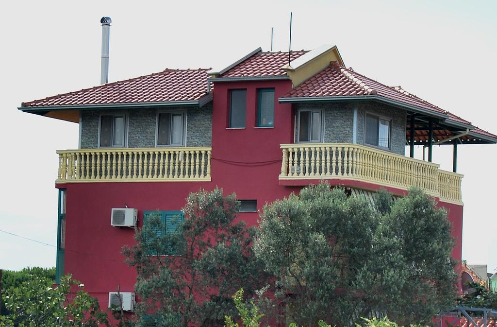 H And H Guesthouse เวลิโปเยอ ภายนอก รูปภาพ