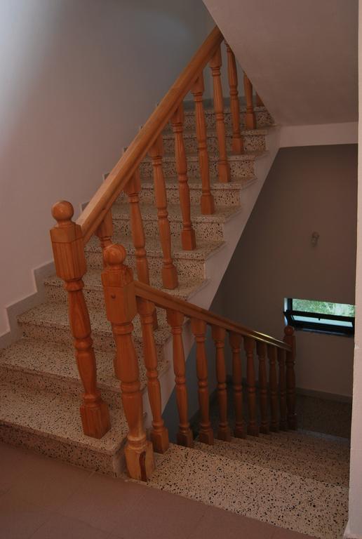 H And H Guesthouse เวลิโปเยอ ภายนอก รูปภาพ